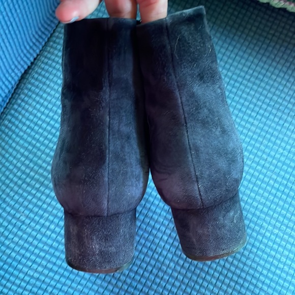 Vero Cuoio “The Seller” suede booties - Picture 2 of 7